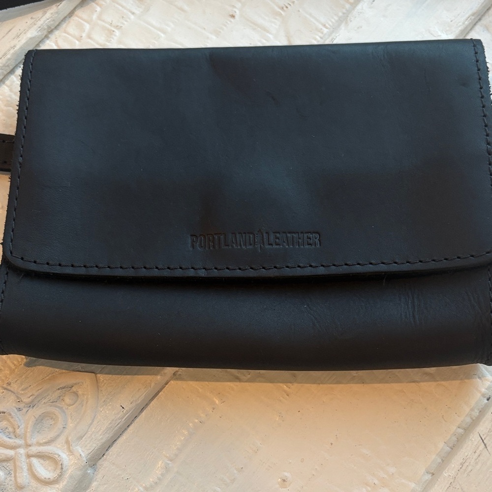 Portland Leather Midnight Black Belt Bag